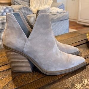 Vince Camuto Gigietta Booties - Size 7